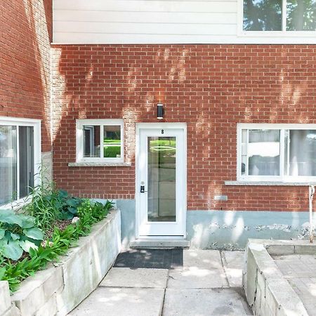 Entire 2 Bedroom Apartment Uptown Waterloo - E1 Kültér fotó