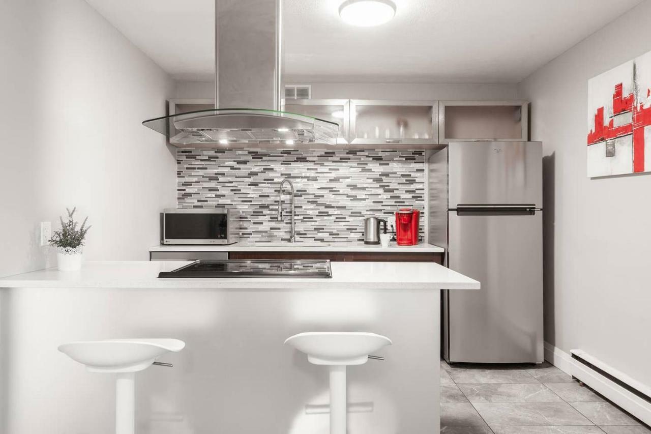 Entire 2 Bedroom Apartment Uptown Waterloo - E1 Kültér fotó